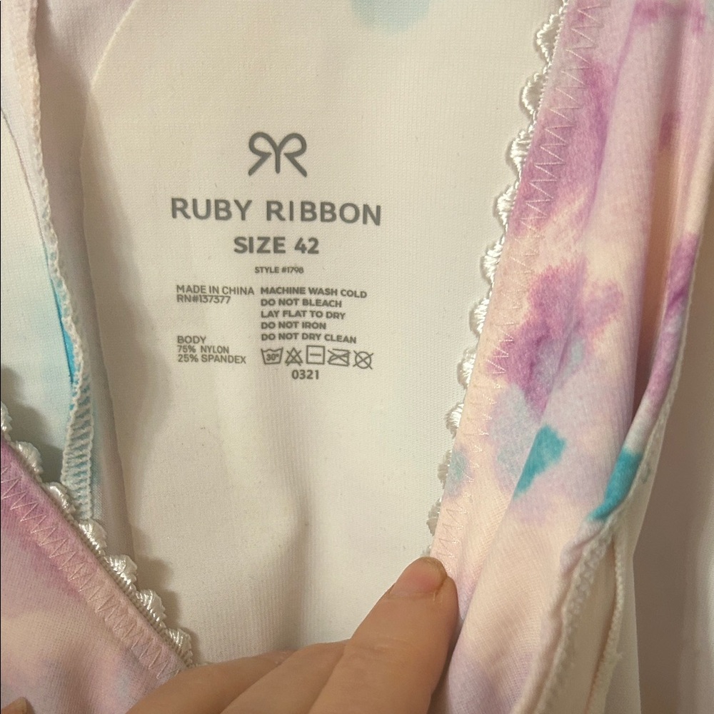Ruby Ribbon Heritage Pastel Tie-Dye look Camisole. Size 42 - Picture 5 of 6